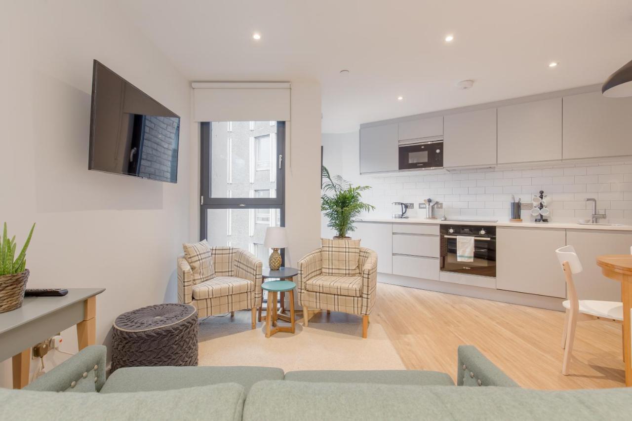 Sophisticated Studio For 2 W/ Edin Castle Views Appartement